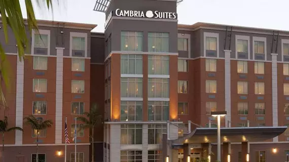 Cambria Suites Miami Airport Blue Lagoon | Florida - Miami (ve civarı) - Miami