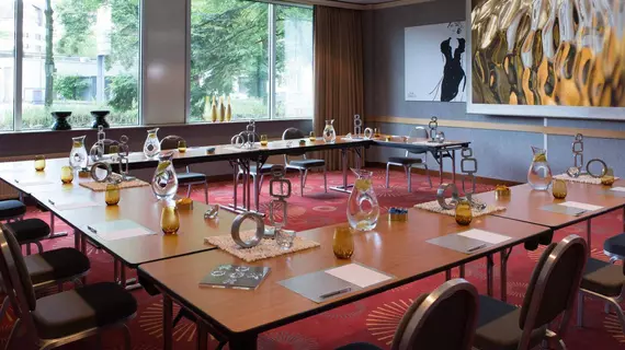 Renaissance Düsseldorf Hotel | Kuzey Ren-Westfalia - Düsseldorf (ve civarı) - Düsseldorf - City North