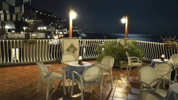 Hotel La Bussola | Campania - Salerno (il) - Amalfi