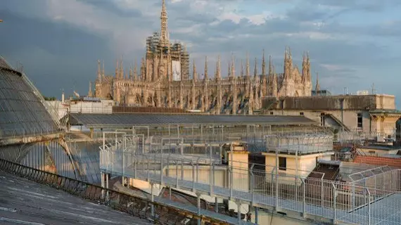 Galleria Vik Milano | Lombardy - Milano (ve civarı) - Milano - Centro Storico