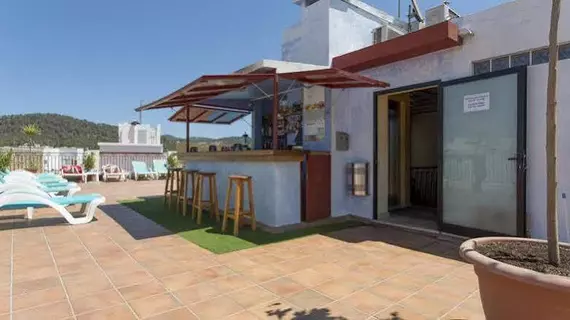 Apartamentos Casa Maria | Balearic Adaları - İbiza Adası - Sant Antoni de Portmany - West End