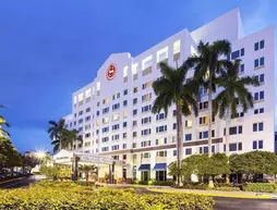 Sheraton Suites Plantation | Florida - Fort Lauderdale (ve civarı) - Plantation