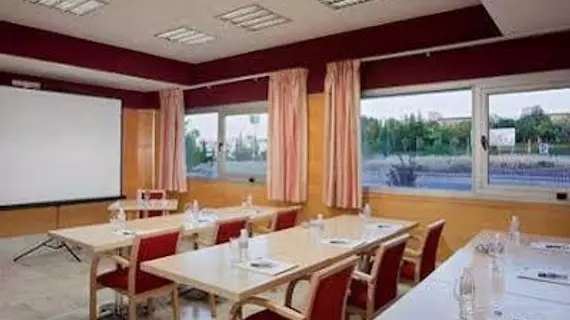 Hi Express Alcobendas | Madrid Özerk Topluluğu - Madrid (ve civarı) - Alcobendas