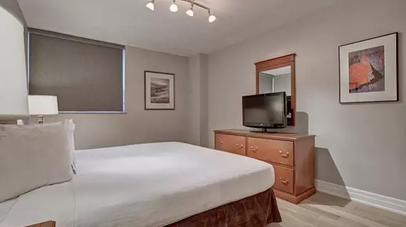 Town Inn Furnished Suites | Ontario - Toronto (ve civarı) - Toronto - The Village