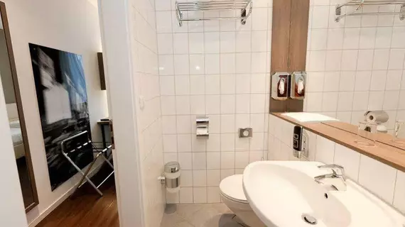 Manhattan Hotel | Hessen - Frankfurt (ve civarı) - Frankfurt - Bahnhofsviertel