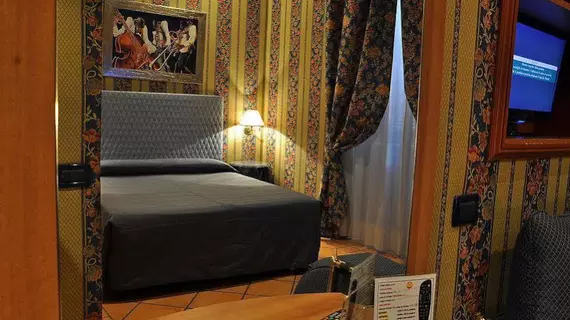 Hotel Lirico | Lazio - Roma (ve civarı) - Roma Kent Merkezi - Rione XVIII Castro Pretorio