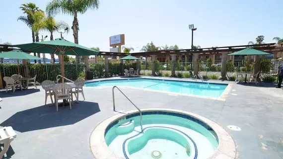 Stanford Inn & Suites Anaheim | Kaliforniya - Orange County - Anaheim - Anaheim Resort