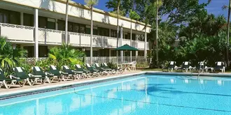 SAWGRASS INN & CONFERENCE CENTER