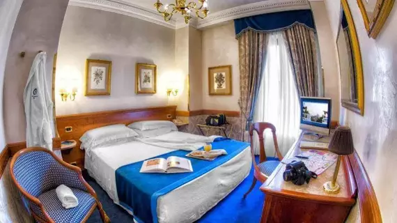 Hotel Barberini | Lazio - Roma (ve civarı) - Roma Kent Merkezi - Rione II Trevi