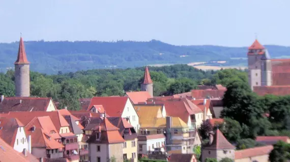 Hotel Eisenhut | Bavyera - Rothenburg ob der Tauber - Rothenburg Eski Kent Bölgesi