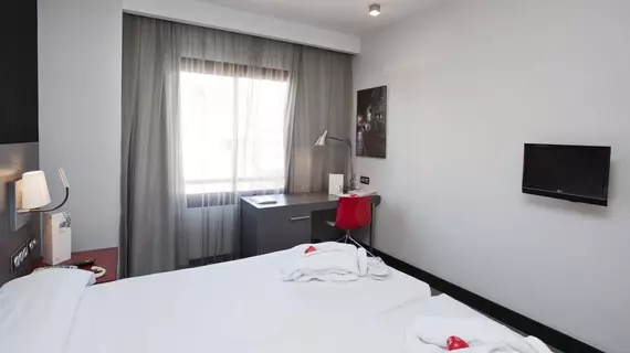 Hotel ILUNION Suites Madrid | Madrid Özerk Topluluğu - Madrid (ve civarı) - Chamartin