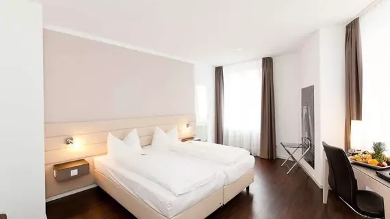 Manhattan Hotel | Hessen - Frankfurt (ve civarı) - Frankfurt - Bahnhofsviertel