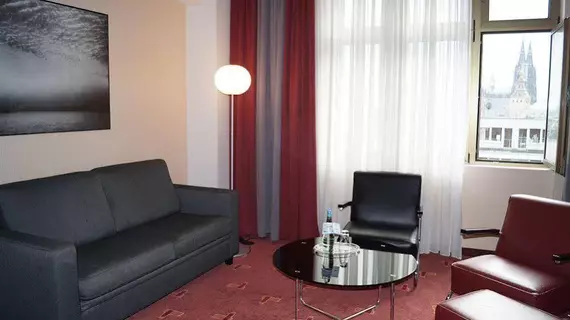 AZIMUT Hotel Cologne | Kuzey Ren-Westfalia - Köln (ve civarı) - Köln - Ren'in Sol Yakası