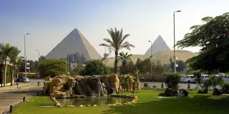 Le Meridien Pyramids Hotel & Spa