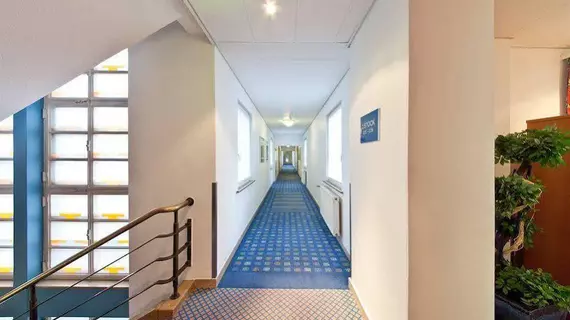 Novum Hotel Boulevard Stuttgart City | Baden-Wuerttemberg - Rems-Murr-Kreis - Stuttgart (ve civarı) - Stuttgart - Rathaus