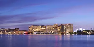 The Ritz Carlton Abu Dhabi Grand Canal