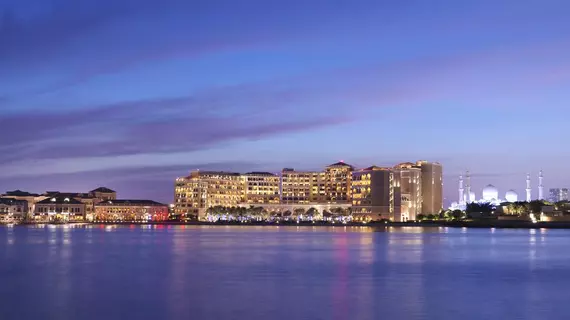 The Ritz Carlton Abu Dhabi Grand Canal | Abu Dabi - Al Maqta