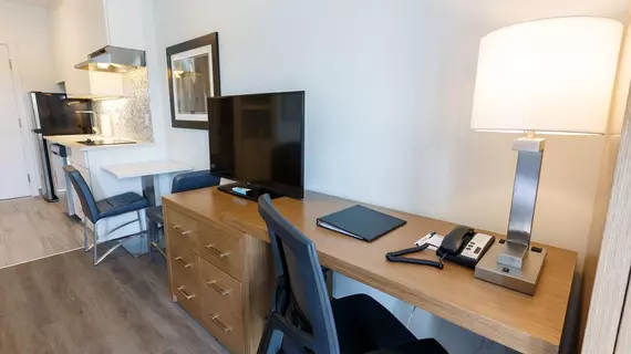 Executive Residency by Best Western Calgary North City View | Alberta - Calgary (ve civarı) - Calgary