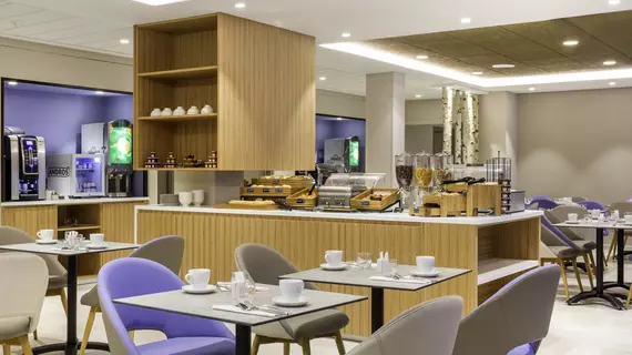 Best Western Le Beffroi | Hauts-de-France - Nord (bölge) - Lille (ve civarı) - Loos