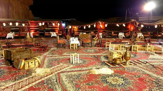 Mazayen Rum Camp | Akabe İli - Wadi Rum