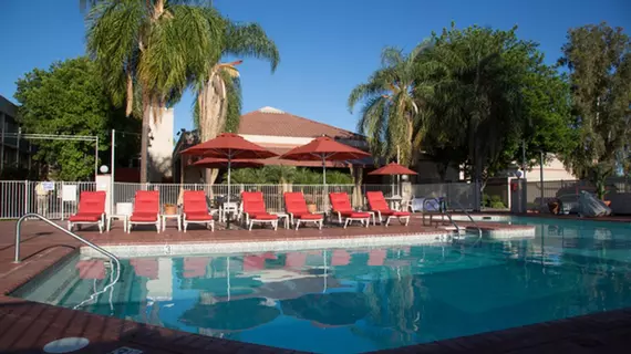 Airtel Plaza Hotel | Kaliforniya - Los Angeles County - Van Nuys