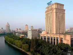 Wyndham Grand Plaza Royale Ningbo