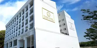 Des Otel