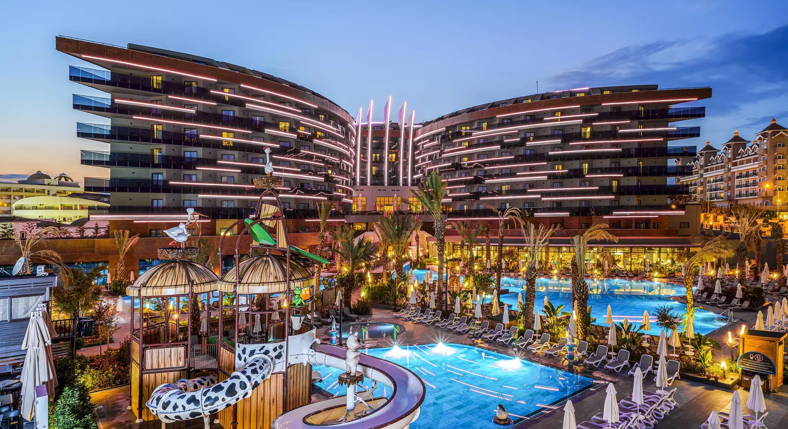 Kirman Calyptus Resort & Spa