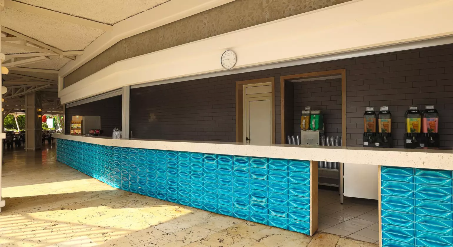 Crystal Admiral Resort Suites & Spa