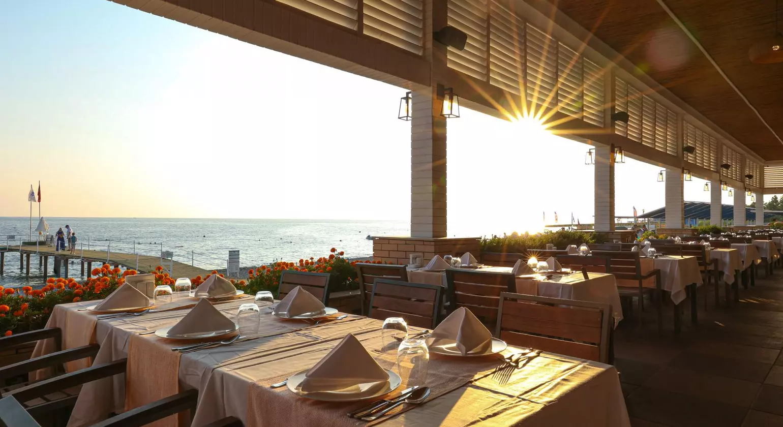 Crystal Admiral Resort Suites & Spa