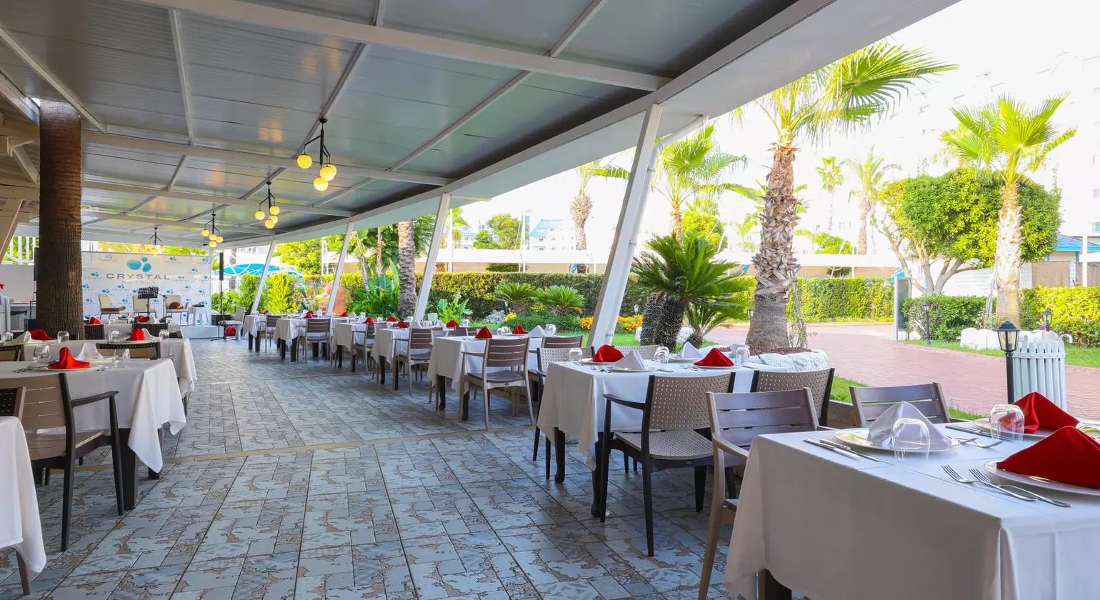 Crystal Admiral Resort Suites & Spa