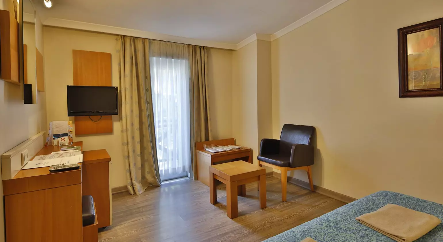 Crystal Flora Beach Resort
