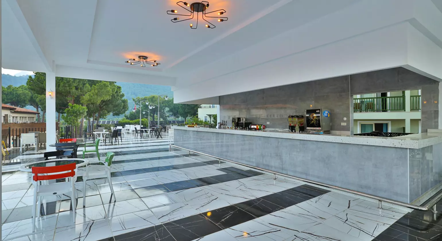 Crystal Flora Beach Resort