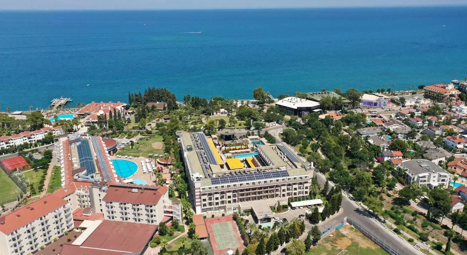 Crystal De Luxe Resort & Spa