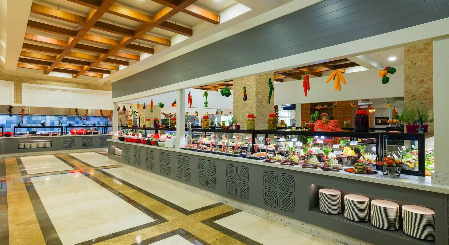 Crystal De Luxe Resort & Spa