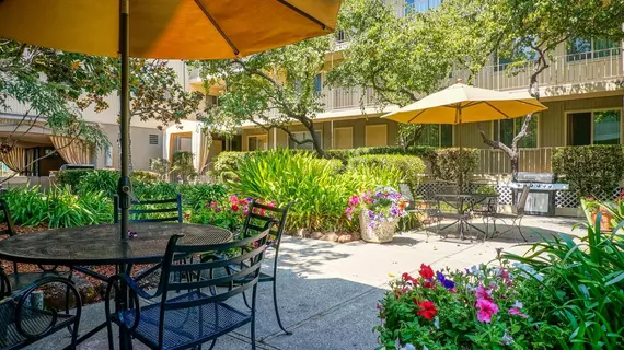 Marin Suites Hotel | Kaliforniya - Marin County - Corte Madera