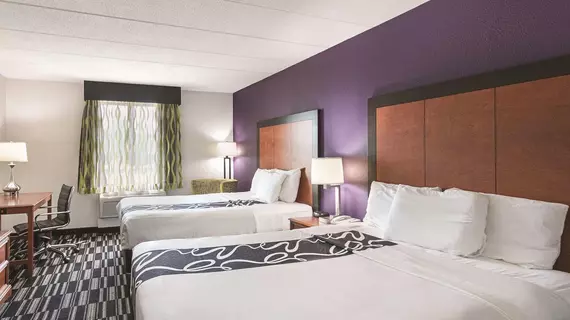 Red Lion Inn & Suites Richmond | Kentucky - Lexington (ve civarı) - Richmond