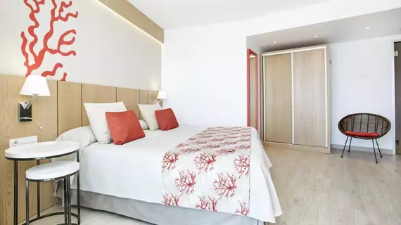 Universal Hotel Perla | Balearic Adaları - Mayorka Adası - Manacor - S'illot