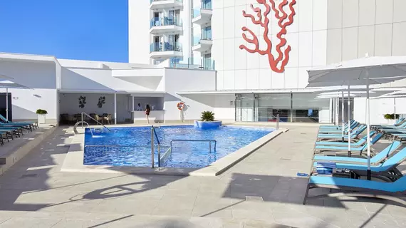 Universal Hotel Perla | Balearic Adaları - Mayorka Adası - Manacor - S'illot