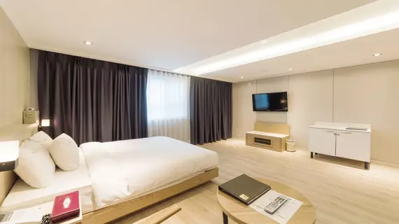 Reborn Suwon Silkroad Hotel | Gyeonggi - Suwon (ve civarı) - Suwon