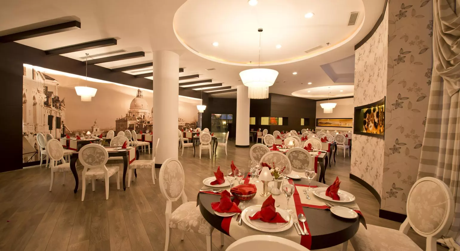 Limak Atlantis Deluxe Resort & Hotel