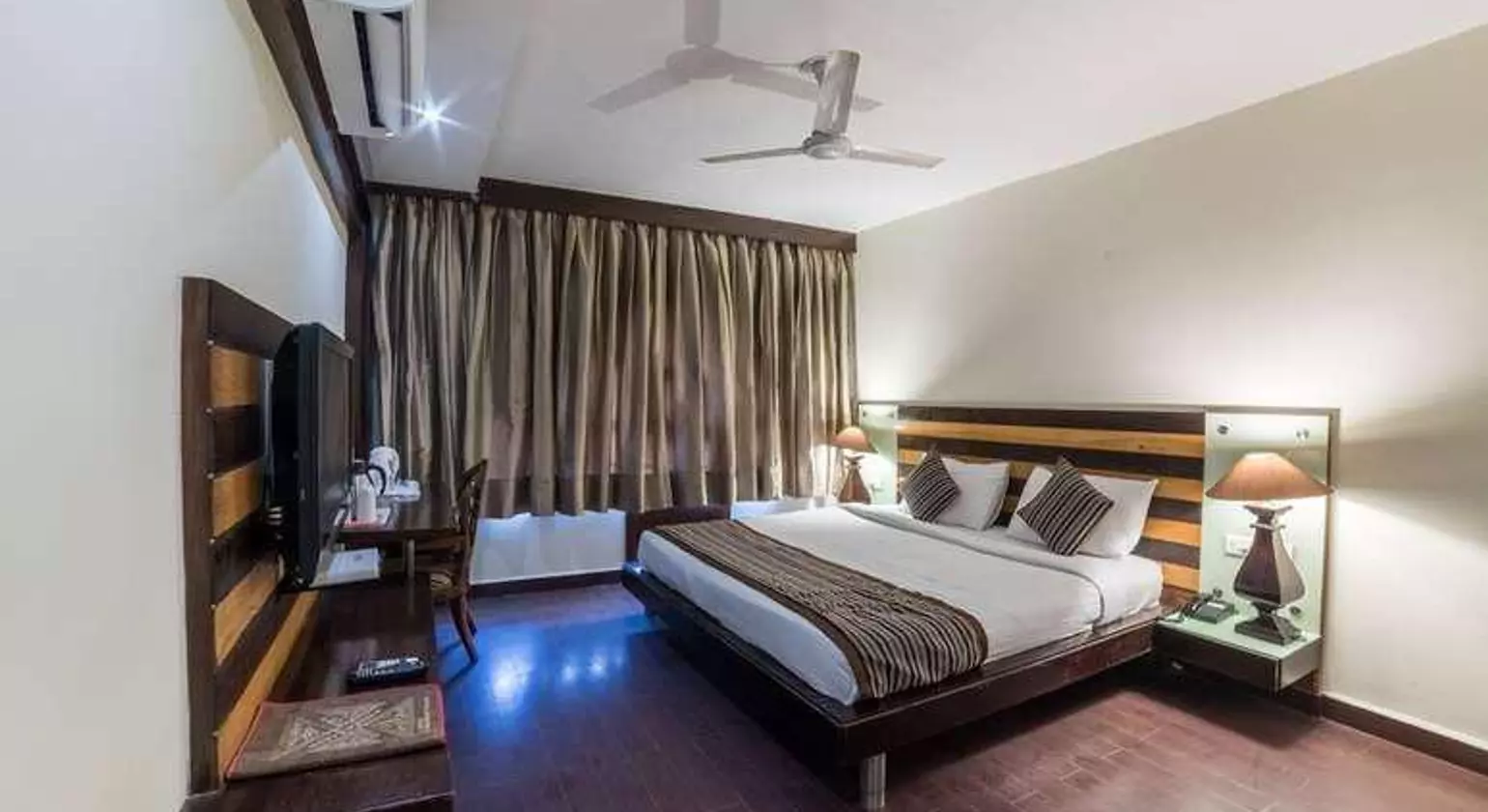 Hotel Residency Palace