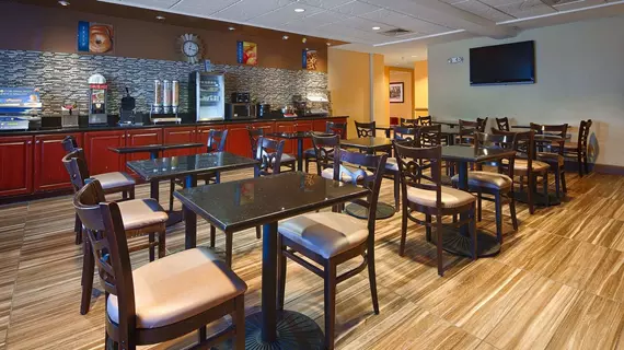 Red Lion Inn & Suites Saraland | Alabama - Mobile (ve civarı) - Saraland