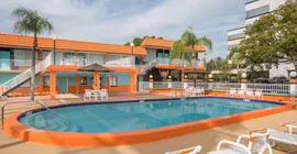 Howard Johnson by Wyndham Clearwater FL | Florida - St. Petersburg - Clearwater (ve civarı) - Clearwater