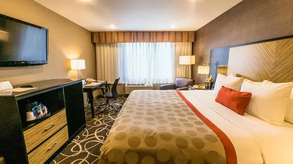 Ramada Plaza by Wyndham Newark International Airport | New Jersey - Newark (ve civarı) - Newark