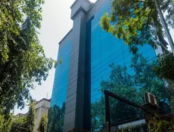 OYO Flagship 685 Hotel Jayshree | Maharaştra - Raigad - Bombay (ve civarı) - Bombay - Malad - Batı Banliyöleri