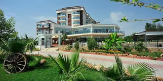 Çenger Beach Resort Hotel