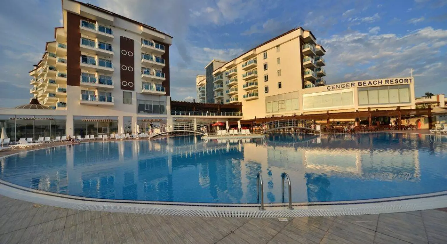 Çenger Beach Resort Hotel