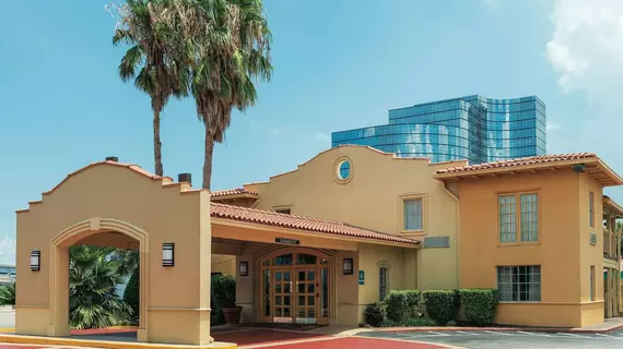 La Quinta Inn by Wyndham New Orleans Causeway | Louisiana - New Orleans (ve civarı) - Metairie