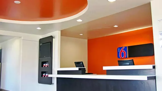 Motel 6 Victorville | Kaliforniya - San Bernardino County - Victorville (ve civarı) - Victorville